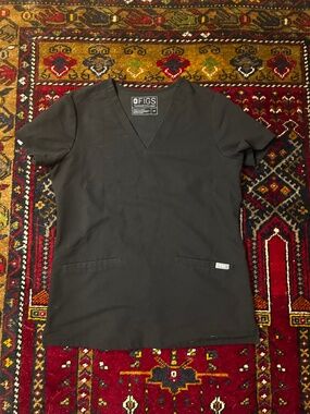 Black Figs Scrub Top, XS